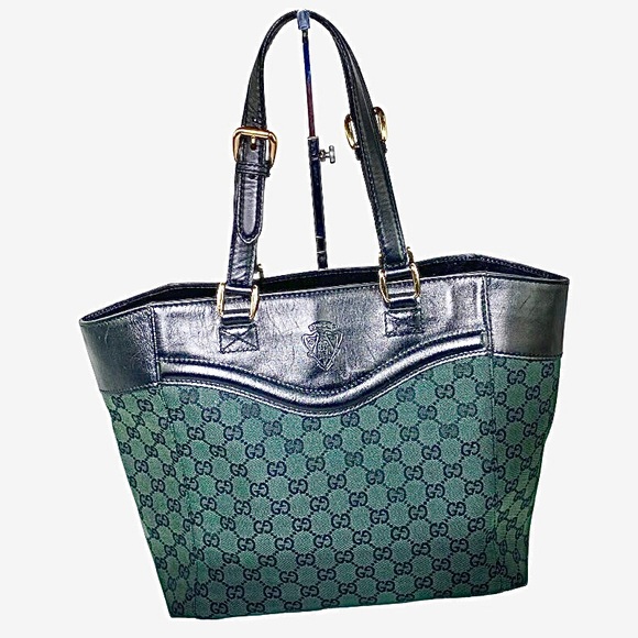 Gucci Handbags - 🌟STUNNING🌟 RARE GUCCI TOTE